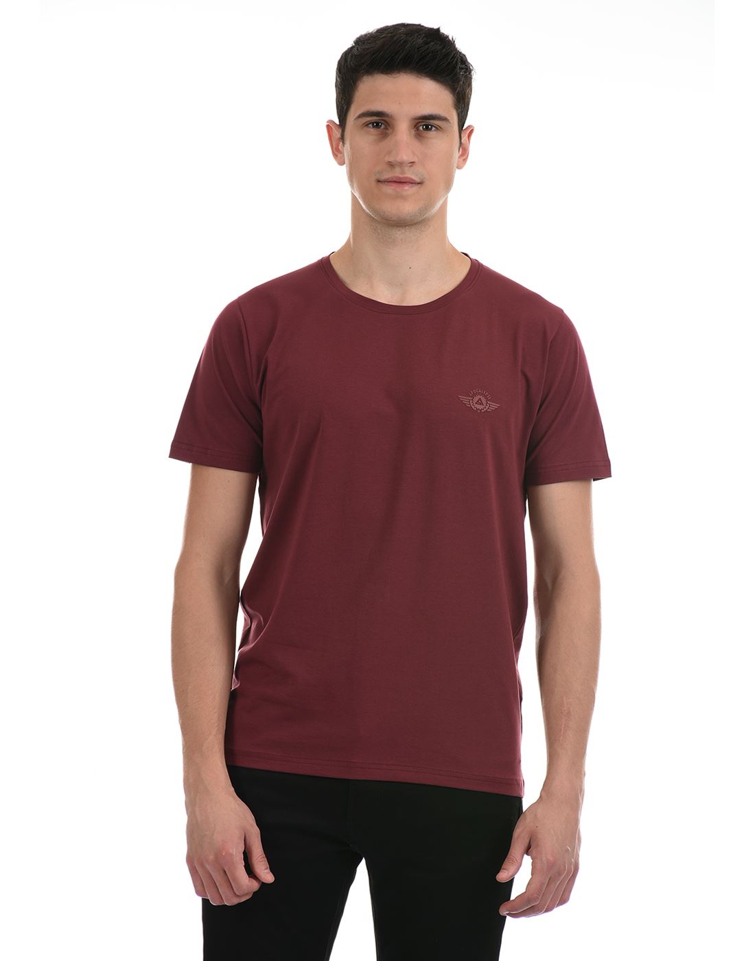 Maroon t shirt clearance outfit