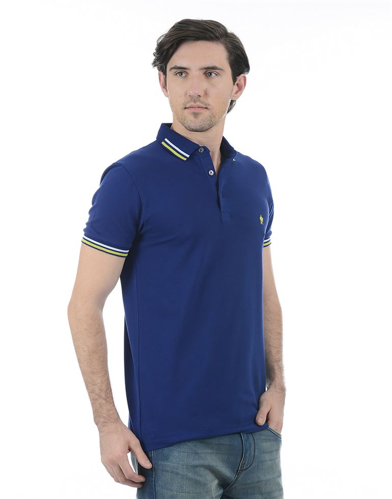 French Connection Men Casual Wear Solid Polo T-Shirt